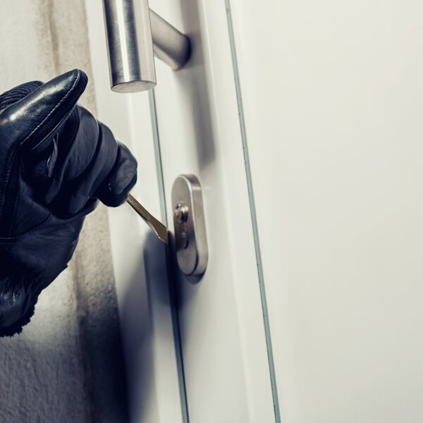 Burglar-resistant front door